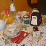 Oda ve Kahvaltı Postiglione 3*