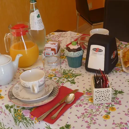 Couette-café Postiglione 3*